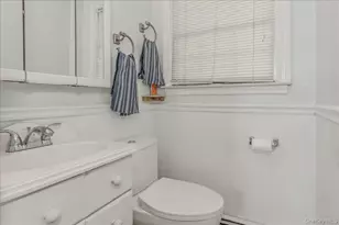 123 Avenue B, Holbrook, NY 11741 - Photo 11