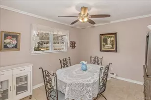 123 Avenue B, Holbrook, NY 11741 - Photo 7