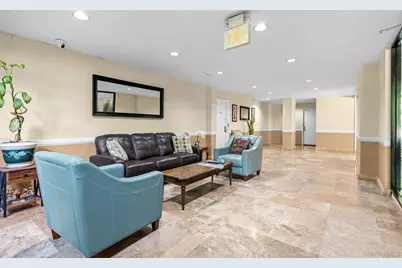 12 Westchester Avenue #6F, White Plains, NY 10601 - Photo 3