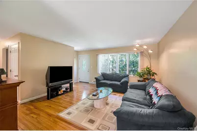 33 East Street, Middle Island, NY 11953 - Photo 7