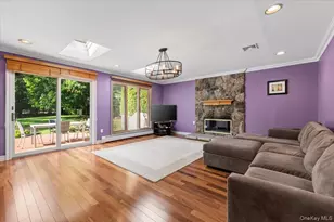 18 Hickman St, Syosset, NY 11791 - Photo 21