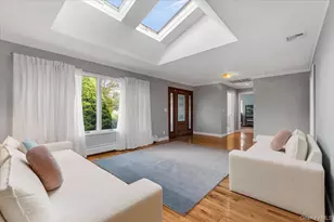 18 Hickman St, Syosset, NY 11791 - Photo 7