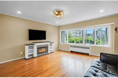2055 Alan Drive, Seaford, NY 11783 - Photo 5