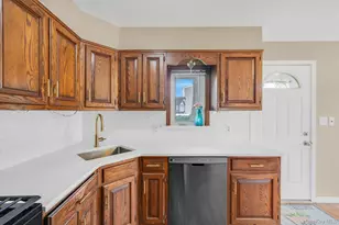 2055 Alan Dr, Seaford, NY 11783 - Photo 9