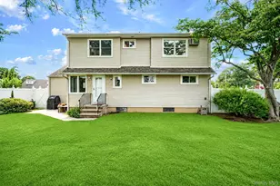 2055 Alan Dr, Seaford, NY 11783 - Photo 29