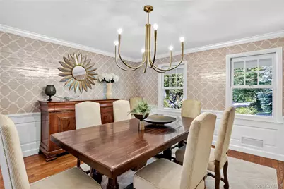 77 Brookside Drive, Manhasset, NY 11030 - Photo 15