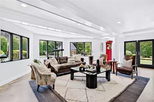 77 Brookside Dr, Manhasset, NY 11030 - Photo 11