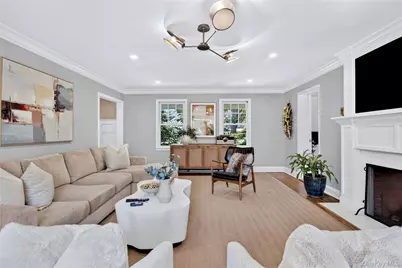 77 Brookside Drive, Manhasset, NY 11030 - Photo 9