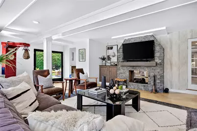 77 Brookside Drive, Manhasset, NY 11030 - Photo 13