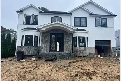 112 Columbia Drive, Jericho, NY 11753 - Photo 1