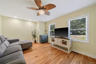 1075 Ships Dr, Southold, NY 11971 - Photo 17