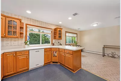145 Washington Street, Farmingdale, NY 11735 - Photo 15