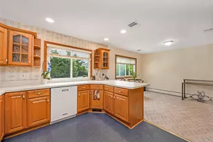 145 Washington St, Farmingdale, NY 11735 - Photo 15