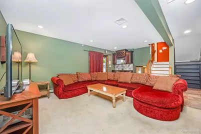 145 Washington Street, Farmingdale, NY 11735 - Photo 27