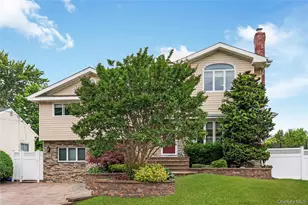 145 Washington St, Farmingdale, NY 11735 - Photo 3