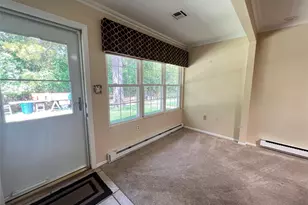 312 Woodbridge Dr, Ridge, NY 11961 - Photo 3