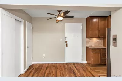 370 Broadway #4J, Long Beach, NY 11561 - Photo 9