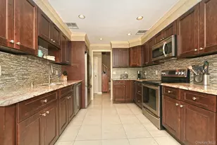 1932 Cynthia Ln, Merrick, NY 11566 - Photo 11