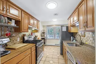 11 Danspence Rd, Poughkeepsie, NY 12603 - Photo 9