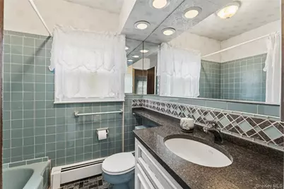 162 Midland Avenue, Yonkers, NY 10705 - Photo 13