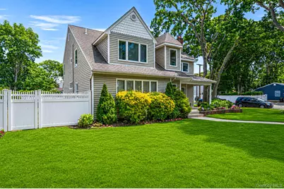 77 Toomey Road, West Islip, NY 11795 - Photo 3