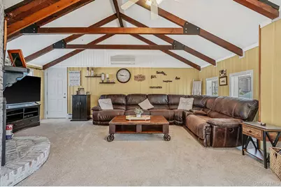 77 Toomey Road, West Islip, NY 11795 - Photo 17