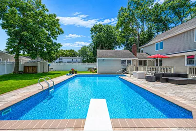 77 Toomey Road, West Islip, NY 11795 - Photo 47