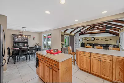 77 Toomey Road, West Islip, NY 11795 - Photo 11