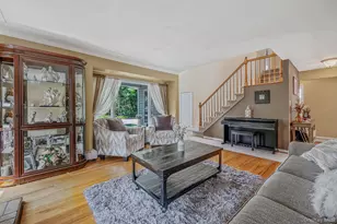 77 Toomey Rd, West Islip, NY 11795 - Photo 7