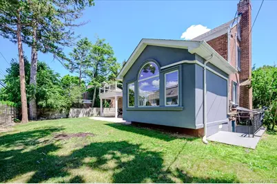 18 Pond Park Road, Great Neck, NY 11023 - Photo 33