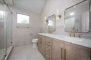 18 Pond Park Rd, Great Neck, NY 11023 - Photo 19