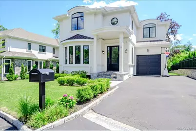 9 Greenway Terrace, Great Neck, NY 11024 - Photo 1