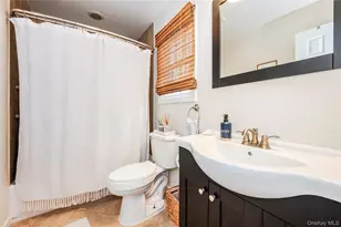 33 Vermont St, Long Beach, NY 11561 - Photo 25