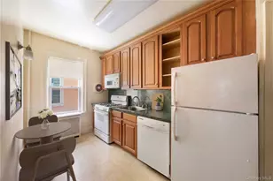 50-38 47th St, Sunnyside, NY 11377 - Photo 9