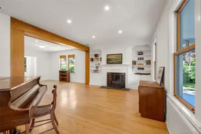 328 Manor Road, Douglaston, NY 11363 - Photo 5