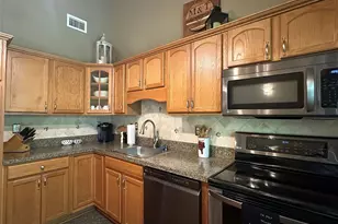 33 Daremy Cir, Medford, NY 11763 - Photo 5