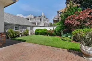 176 Beach 143rd St, Neponsit, NY 11694 - Photo 33