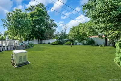 33 Cameo Road, Commack, NY 11725 - Photo 23