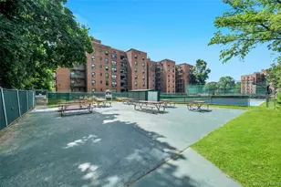 212-12 73rd, Oakland Gardens, NY 11364 - Photo 17
