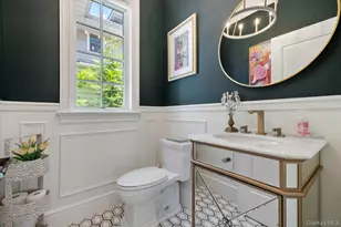 66 Liberty Ave, Rockville Centre, NY 11570 - Photo 5