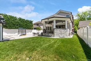 66 Liberty Ave, Rockville Centre, NY 11570 - Photo 35