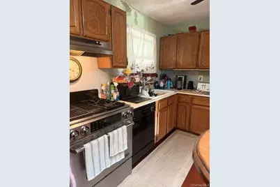 23 Landscape Drive, Wheatley Heights, NY 11798 - Photo 7