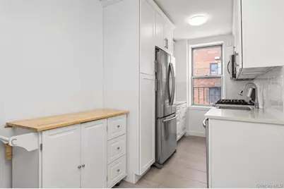 67-30 Clyde Street #7T, Forest Hills, NY 11375 - Photo 9