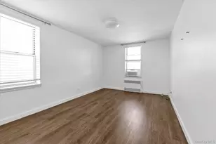 67-30 Clyde St, Forest Hills, NY 11375 - Photo 13