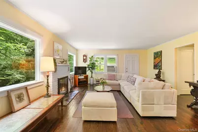 1017 Quaker Bridge Road E, Croton on Hudson, NY 10567 - Photo 5
