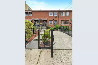 2137 Clinton Avenue, Bronx, NY 10457 - Photo 15