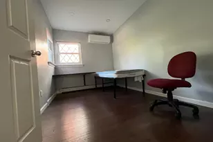 82-30 168th St, Jamaica, NY 11432 - Photo 13