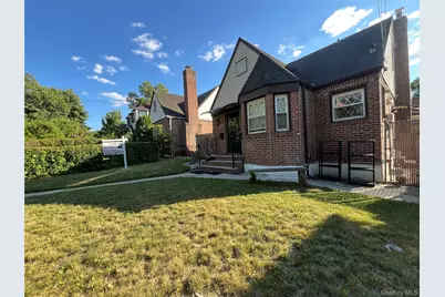 82-30 168th Street, Jamaica, NY 11432 - Photo 3