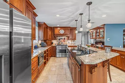 84 Fernwood Terrace, Garden City, NY 11530 - Photo 9