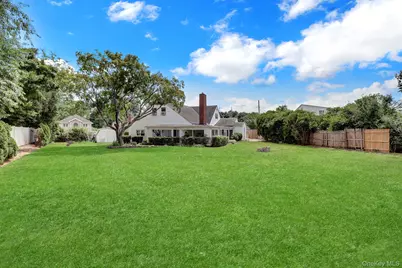 16 Texas Court, Syosset, NY 11791 - Photo 27